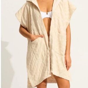 SOLD ⭐️ Seafolly Beige Hooded Swim Cover-Up
